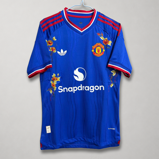 Manchester United Embroidered Edition